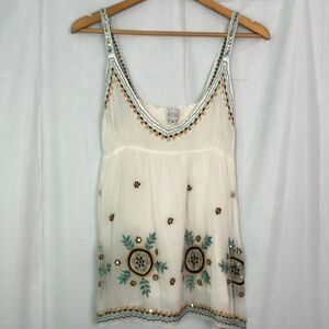 MARQUE A LA MODE  Bohemian Embroidered Floral Shoulder Strap Top Size M